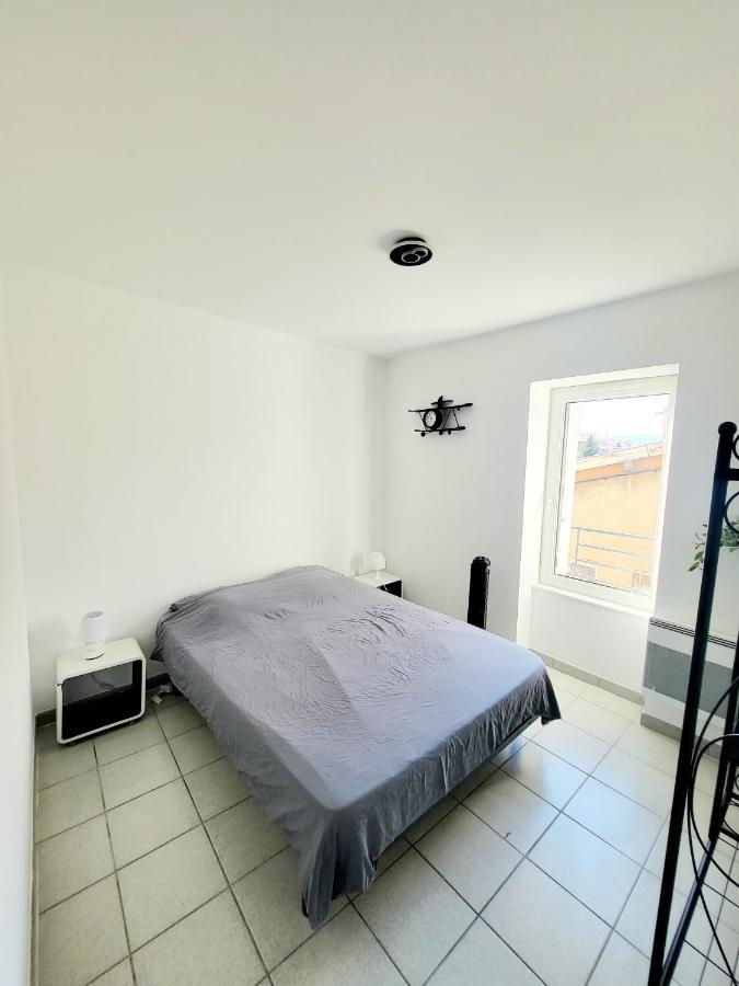 Charmant Appartement 2 Chambres 400 M Centre Gare วาลองซ์ ภายนอก รูปภาพ